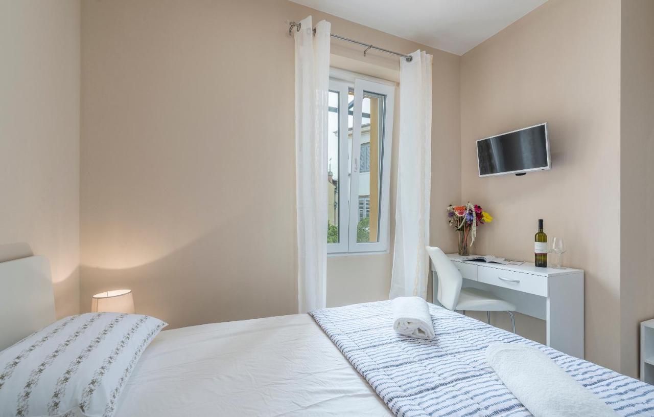 Roberto Rooms Пореч Екстер'єр фото