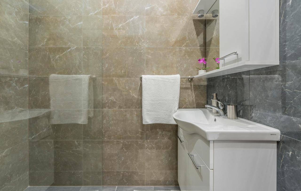 Roberto Rooms Пореч Екстер'єр фото